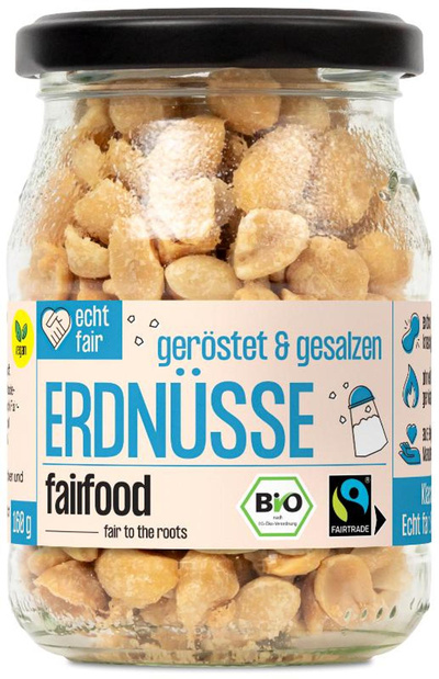 Produktfoto zu Faire Bio-Nüsse direkt importiert aus dem Anbauland. In Freiburg geröstet und nachhaltig verpackt im wiederverwendbaren Pfandglas.